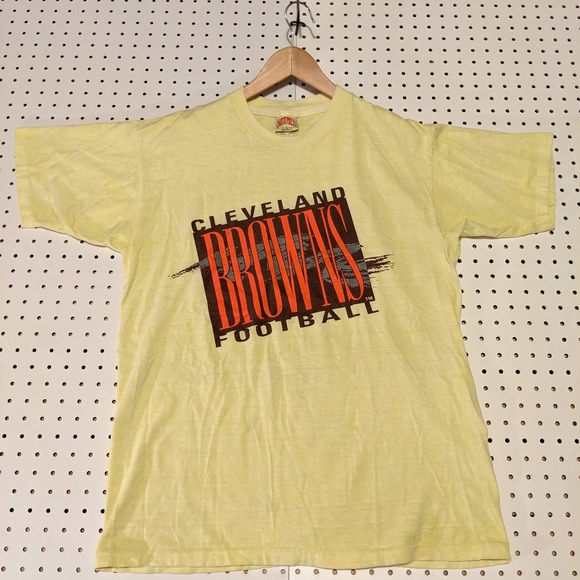 Nutmeg Other - RARE VINTAGE BROWNS NUTMEG TEE Nutmeg Other - RARE VINTAGE BROWNS NUTMEG TEE